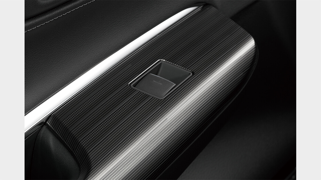 Side Panel